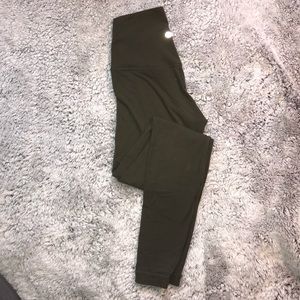 Olive green Lululemon aligns